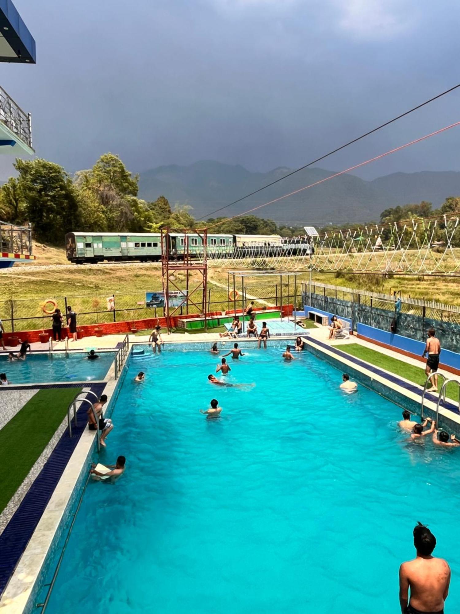 Hotel Waterland Aiju Kültér fotó